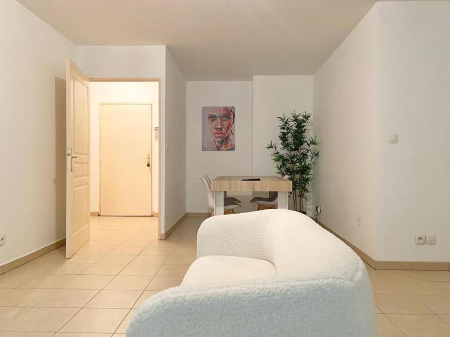 Havre De Paix La Joliette : Urban Modern Cosy Chic Apartment Marseille Bagian luar foto